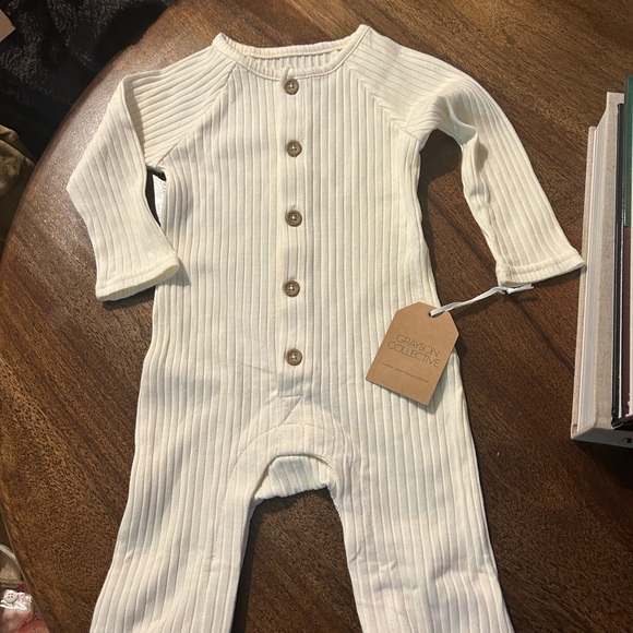 Grayson Collective Ribbed Romper - Picture 2 of 4